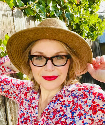 kai conversations with celebrity makeup artist and beauty expert, sarit klein