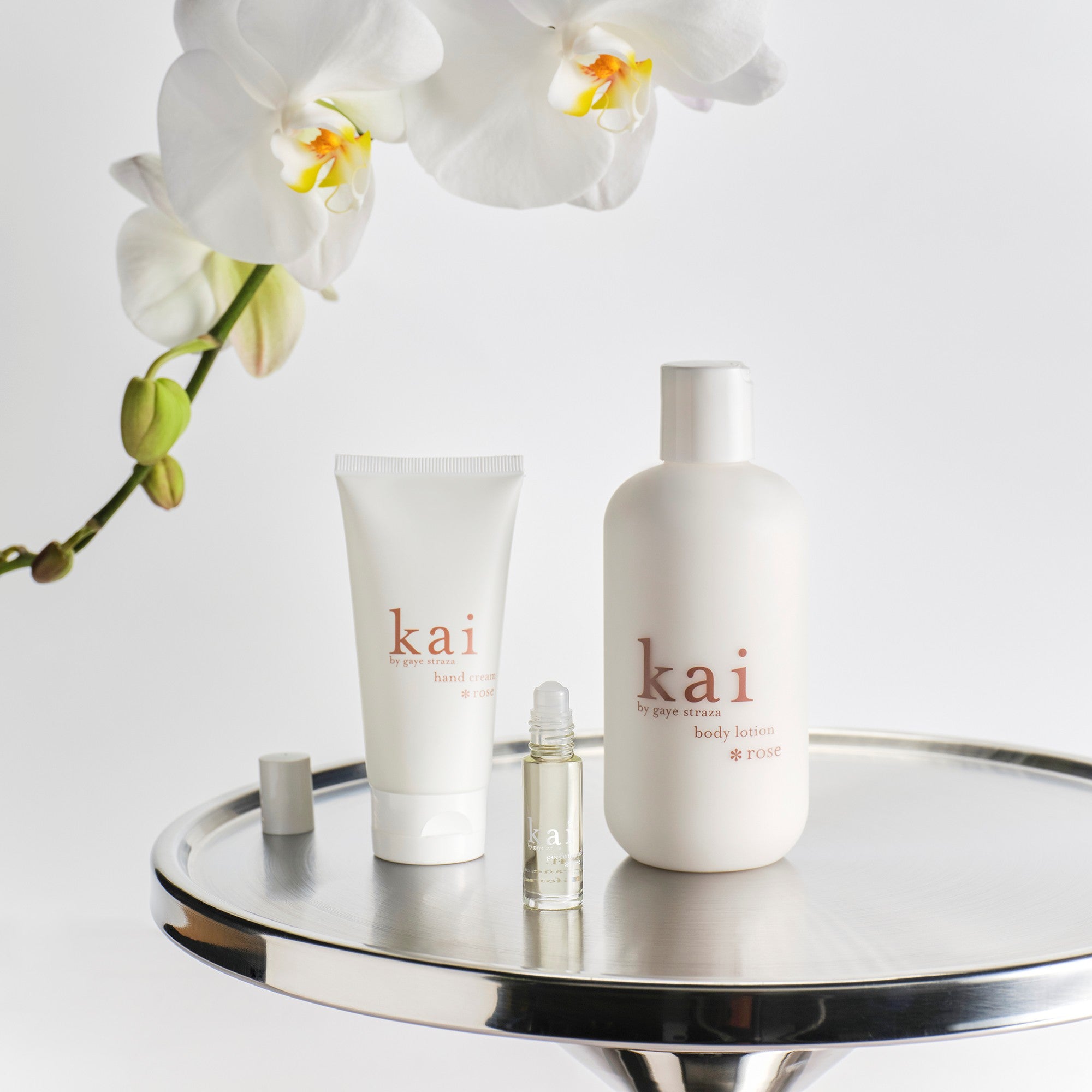 kai holiday roses bundle